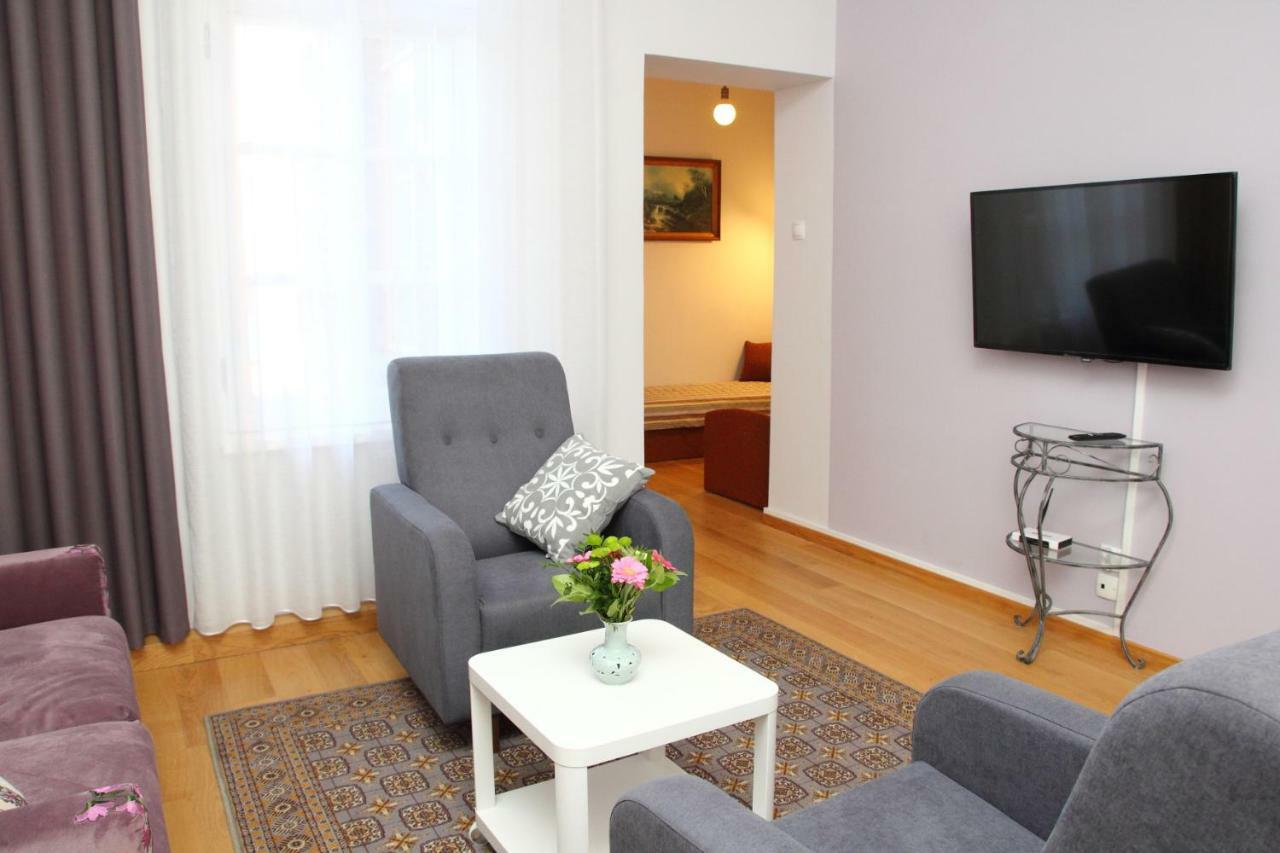 Apartament Antykwa Torun Bagian luar foto