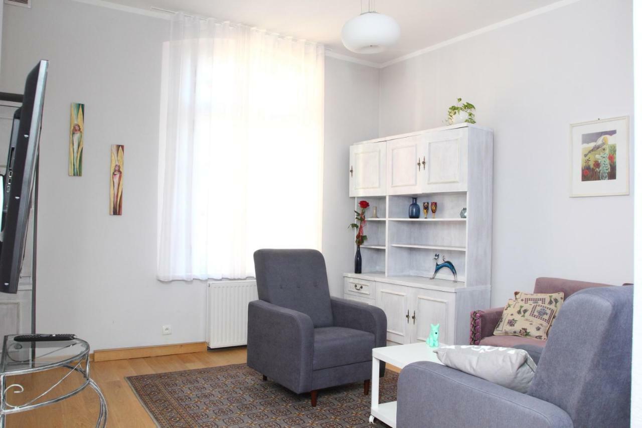 Apartament Antykwa Torun Bagian luar foto
