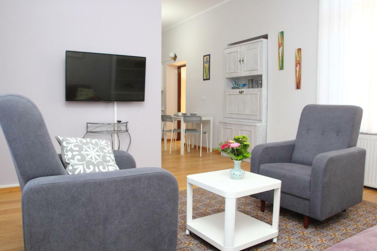 Apartament Antykwa Torun Bagian luar foto