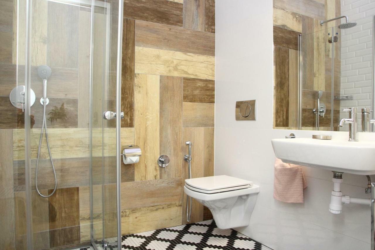 Apartament Antykwa Torun Bagian luar foto