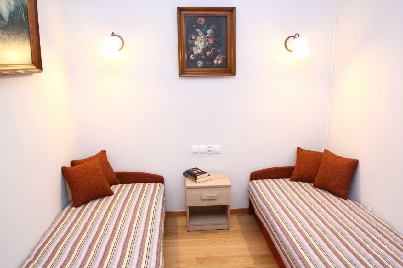 Apartament Antykwa Torun Bagian luar foto